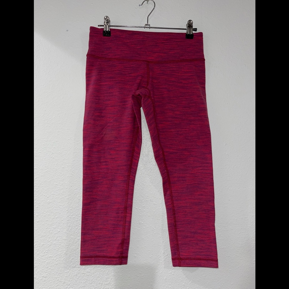 Lululemon | Capri Legging | Fuchsia | 6